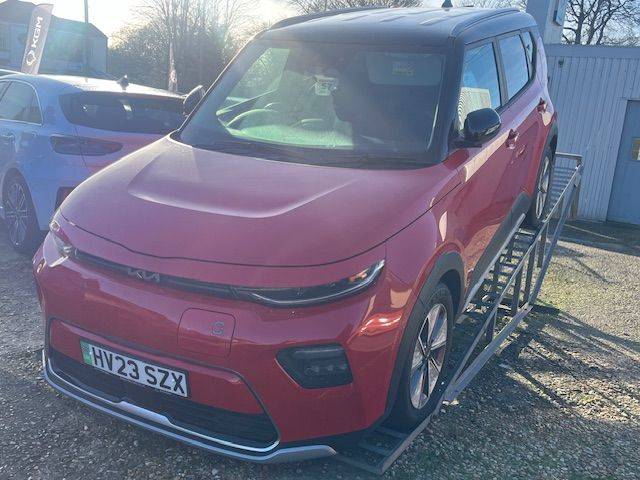 Kia Soul 0.0 150kW Explore 64kWh 5dr Auto Hatchback Electric Inferno Red/fusion Black Roof